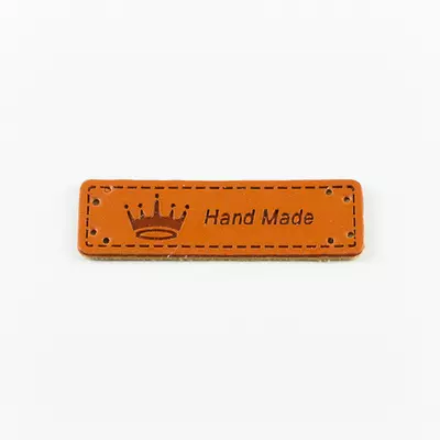 Hand made címke bőrutánzat 5×1,5 cm korona