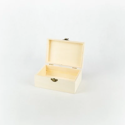 Fa fedeles doboz lekerekített tetővel 15,5×10,5×7 cm 