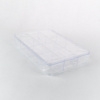 Műanyag rekeszes doboz tetővel 23×15×3,5 cm